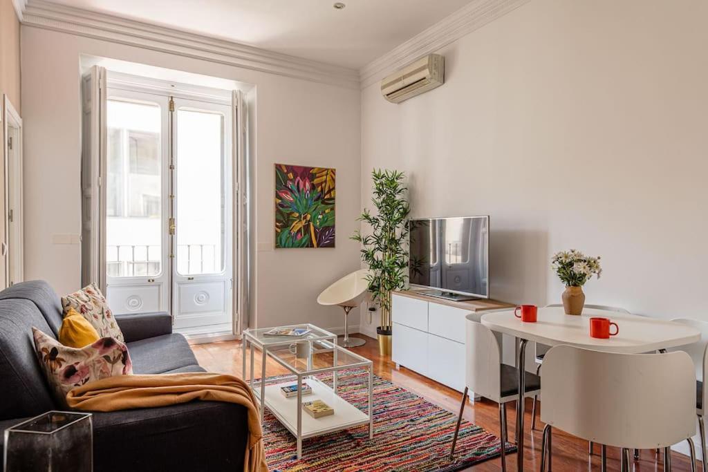 Bright Apartment In Gran Via With Balconies Inf2Iz3 Madrid Eksteriør bilde